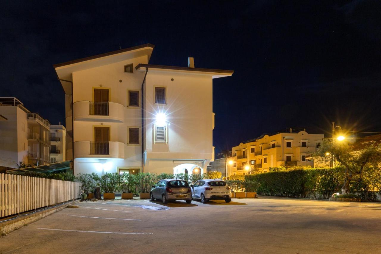 B&B Sperlonga Exterior foto